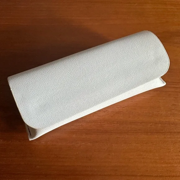 Elisa Johnson Jane mini Black Sunglasses - Picture 6 of 8